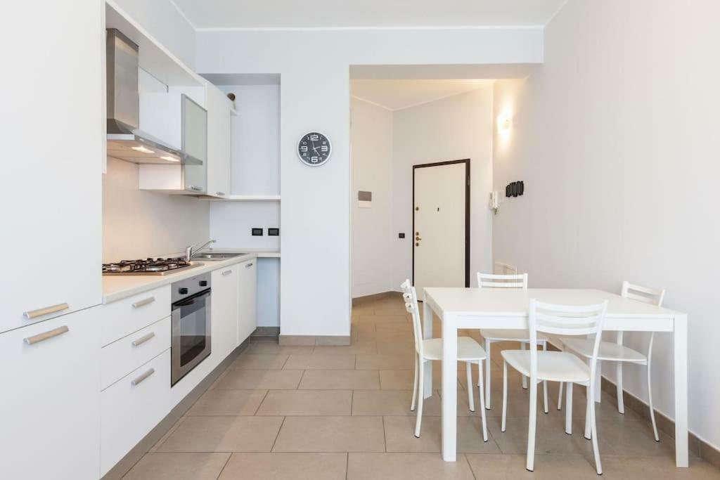 Spacious And New Apt In Citta Studi Mailand Exterior foto